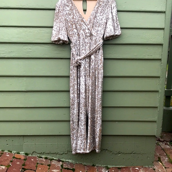Silver Sequin V-Neck Jumpsuit - Mint Velvet - Picture 2 of 4